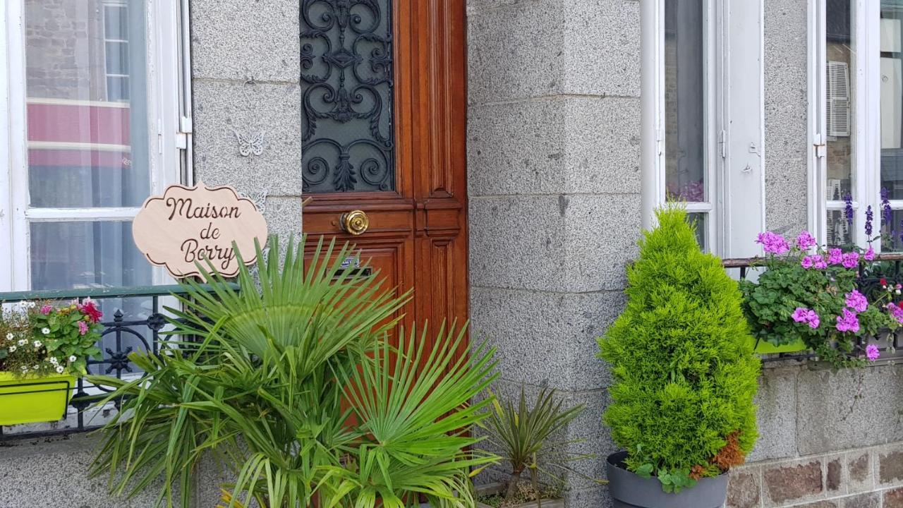 Maison De Berry Bed & Breakfast Villedieu-les-Poëles Exteriör bild